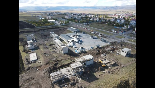 Ardahan Belediyesi Galericiler sitesi inşaatı tüm hızıyla sürüyor