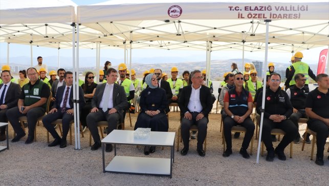 Elazığ'da 6,5 büyüklüğünde deprem senaryosuyla tatbikat gerçekleştirildi