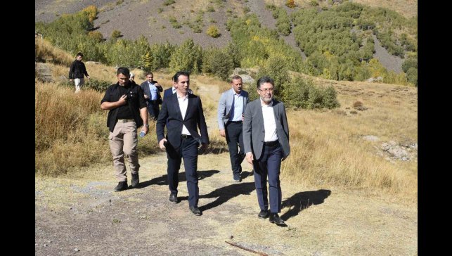 Tarım ve Orman Bakanı Yumaklı: "Nemrut Kalderası'nı dünyanın gündemine taşıyacağız"