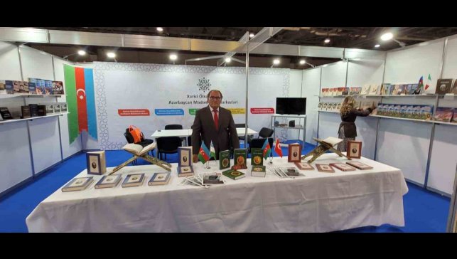 Nizami Gencevi'nin eşsiz başyapıtı "Hamse"si Türkiye Türkçesinde