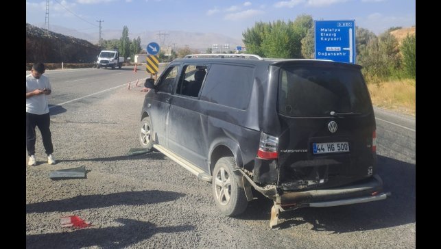 Malatya'da iki araç çarpıştı: 2 yaralı
