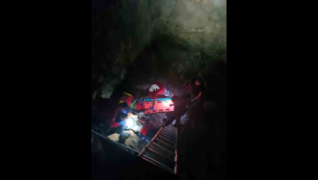 Van Kalesi'nden düşen Alman turist yaralandı