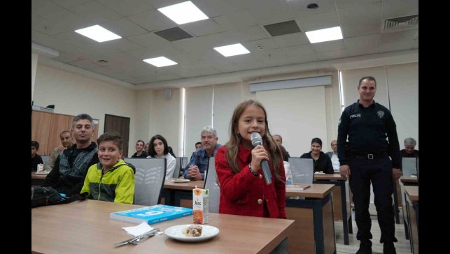 Erzurum polisinden örnek davranış