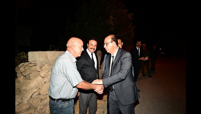 Mahalle mahalle gezen başkan, sorunlara yerinde çözüm üretiyor