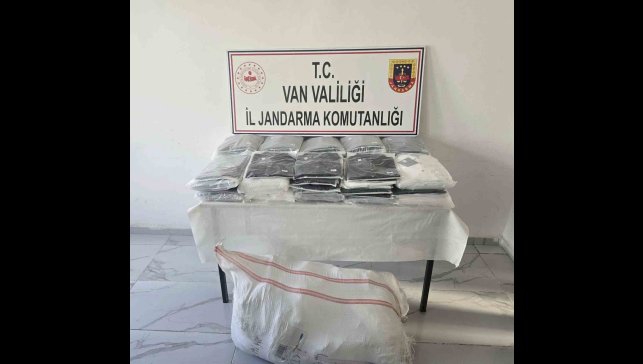 Van'da 3 milyon TL değerinde kaçak malzeme ele geçirildi