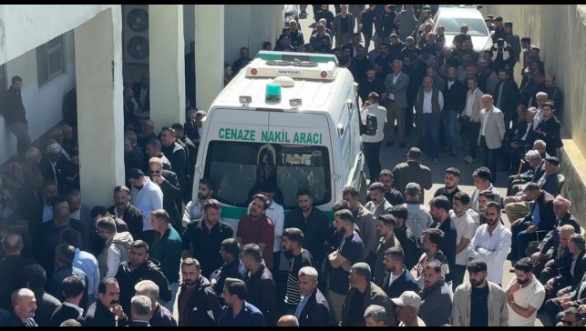 Yüksekova'da bıçaklı saldırı: 21 yaşındaki genç hayatını kaybetti