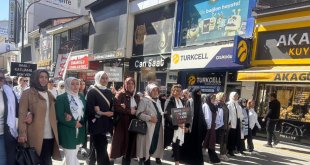 Ağrı'da kadınlar Gazze'ye destek için sessiz zincir oluşturdu