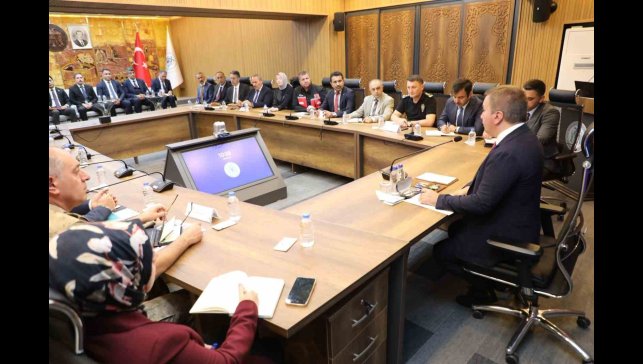 Vali Aydoğdu, birim amirleriyle toplantı yaptı