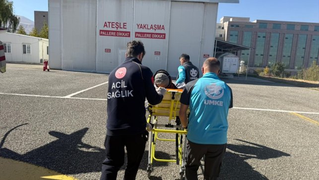 Erzurum'da ambulans helikopter solunum sıkıntısı çeken hasta için havalandı
