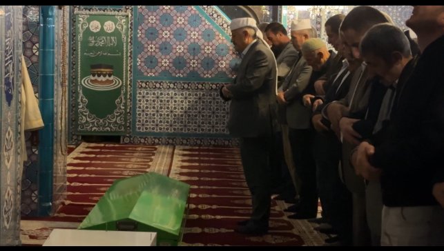 Yüksekova'da bıçaklı saldırıda hayatını kaybeden genç toprağa verildi