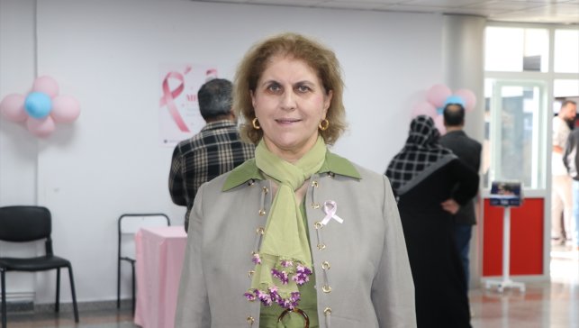 Uzmanlar 40 yaşından sonra her kadına mamografi takibi öneriyor