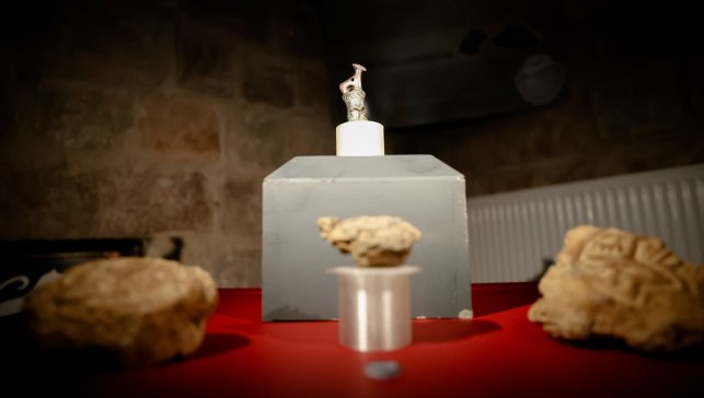 Arslantepe Höyüğü'nde bulunan iki eser ilk kez Kültür Yolu Festivali'nde sergileniyor