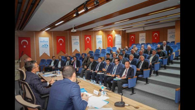 Hakkâri'de köylerin sorunları masaya yatırıldı