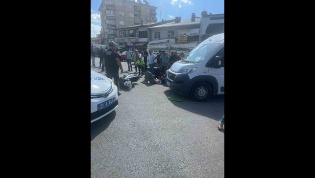 Karakoçan'da trafik kazası: 1 yaralı