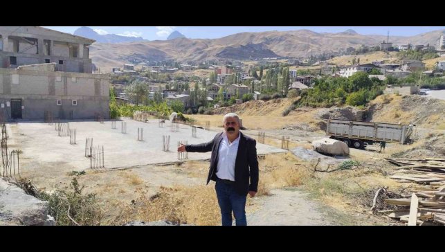 Hakkari'de temeli atılan cami destek bekliyor