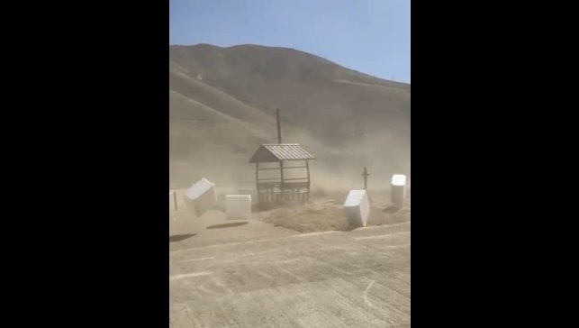 Bitlis'te fırtına etkili oldu