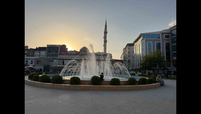 Iğdır'da 'Sırrı Süreyya Önder Parkı' kararı 5 aydır onay bekliyor