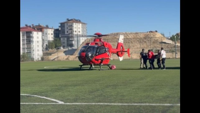 Malatya'da 77 yaşındaki hastaya hava ambulansıyla zamanında müdahale