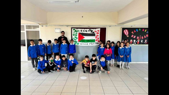 Minik yüreklerden Filistin'e destek