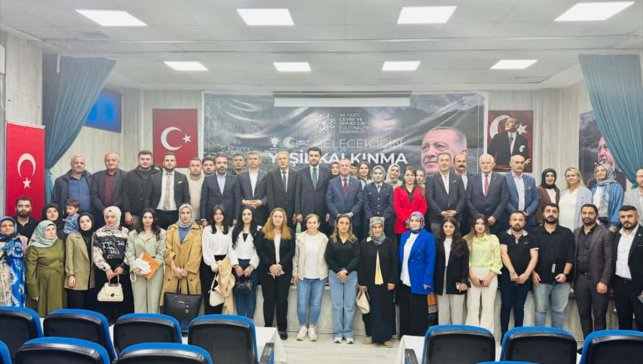 Hakkari'de "Yeşil Dönüşüm ve İklim Farkındalığı Programı" düzenlendi