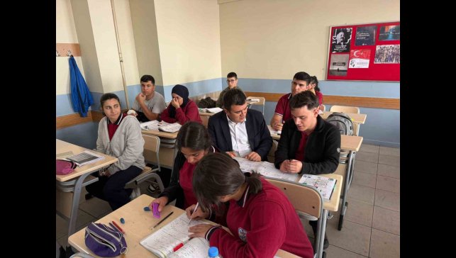 Kaymakam Dertlioğlu'ndan Selahaddin Eyyubi Fen Lisesine Ziyaret