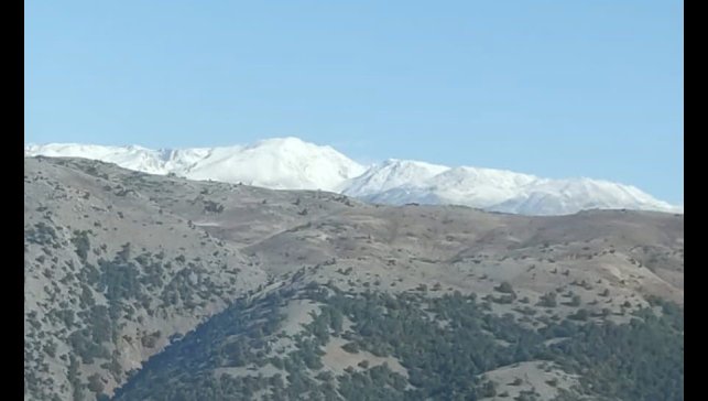 Tunceli'de Kırklar Dağı'na mevsimin ilk karı düştü