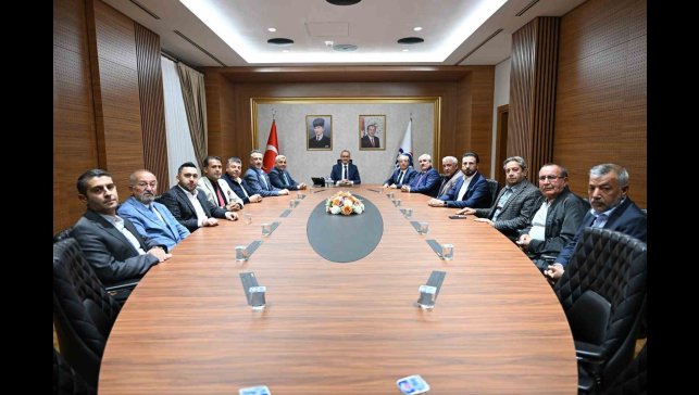 TSO heyeti Vali Seddar Yavuz ile bir araya geldi