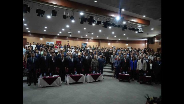 Iğdır Üniversitesi Rektörü Prof. Dr. Gürel: "Dede Korkut Türk milletinin hafızasında ortak bir ilminde yaşayan efsanevi bir kimliktir"