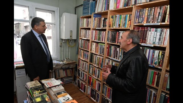 Vali Çiftçi'den, İnşirah Sahaf ve Kitabevine ziyaret