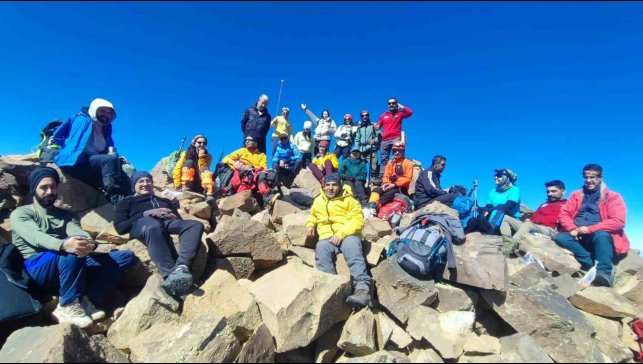 Van Gölü havzasından zirveye: Vadi doğa ekibi Süphan Dağı'nda