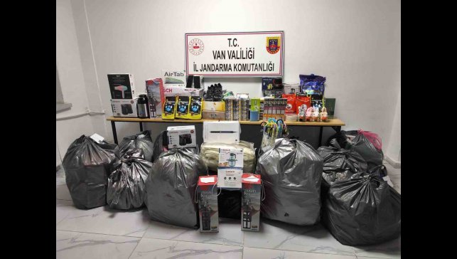 Van'da gümrük kaçağı malzeme ele geçirildi