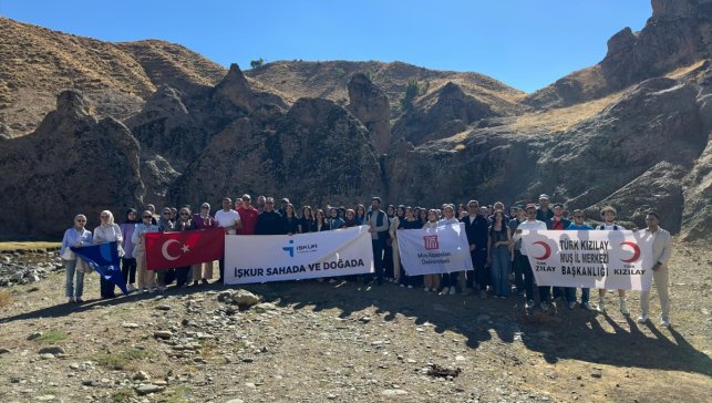 Muş'ta doğasever Kızılağaç Kanyonu'nu gezdi