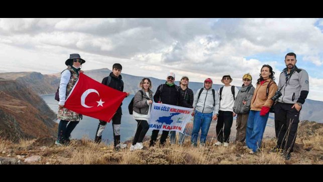 "Yeryüzü Cenneti"nde zirve tırmanışı yapıldı