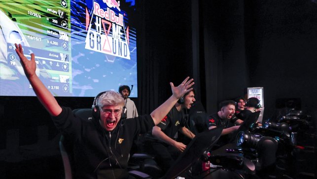 Red Bull Home Ground Türkiye Finali'ni ULF Esports kazandı