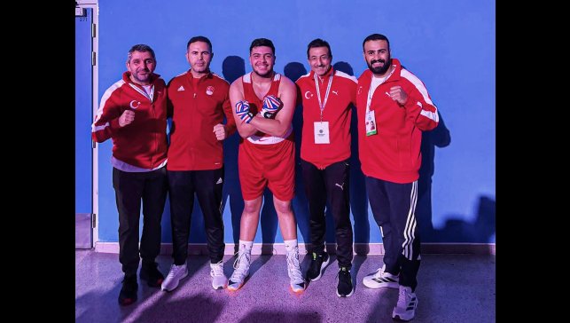 Atatürk Üniversiteli milli sporcu Doğukan Demirceylan'dan Avrupa ikinciliği gururu