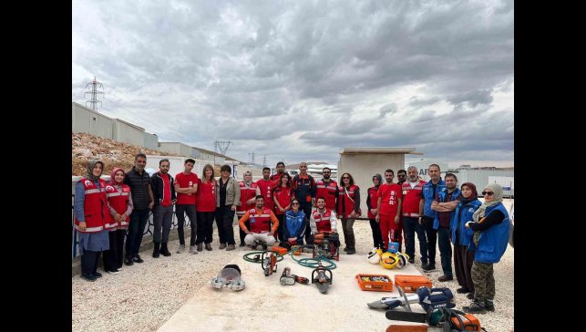 Elazığ'da arama kurtarma eğitimleri sürüyor