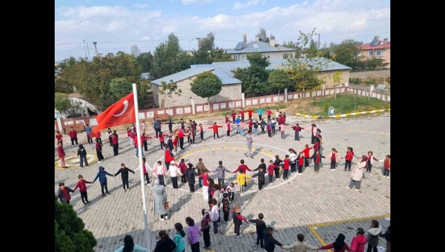 Van'da tüm okullarda eş zamanlı afet tatbikatı gerçekleştirildi