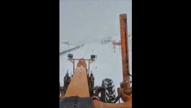 Ardahan'ın yüksek kesimleri beyaza büründü