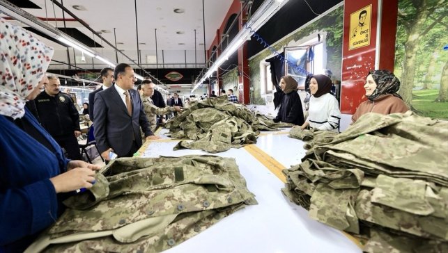 Bingöl Valisi Usta, Solhan'daki tekstil atölyesini ziyaret etti