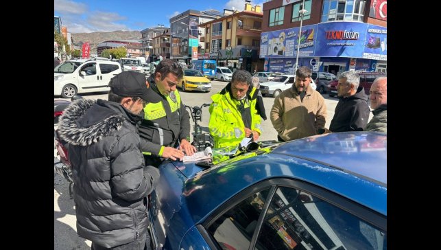 Erzincan'da motosikletlilere sıkı denetim