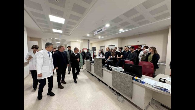 Vali Aydoğdu, hastaları ziyaret etti