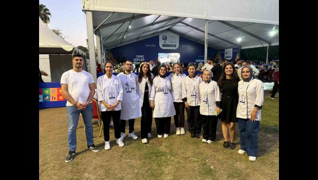 BEÜ öğrencileri Adana Lezzet Festivalinden üç dereceyle döndü