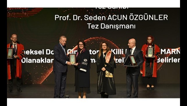 ETÜ'lü akademisyene Cumhurbaşkanı Erdoğan'dan üstün başarı ödülü