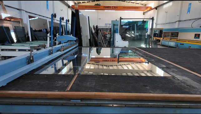 Erciş'te kurulan cam atölyesi bölgenin ihtiyacını karşılıyor