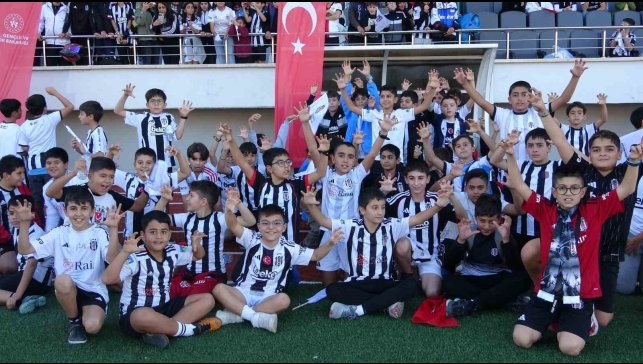 Beşiktaş U17, Tunceli'de