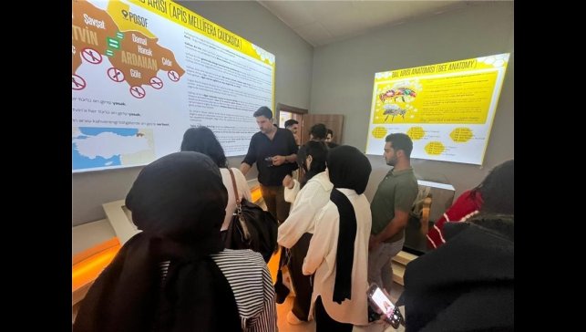 Öğrencilerden kapsamlı arıcılık gezisi