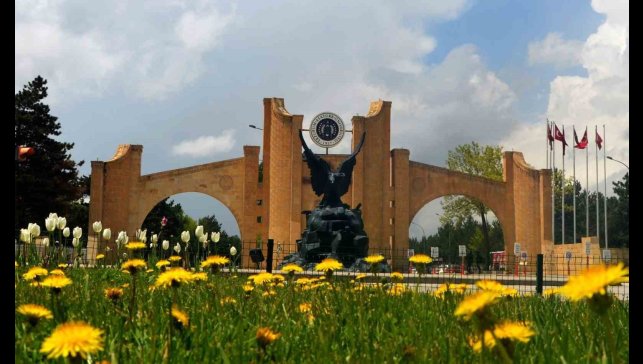 Atatürk Üniversitesi yeni yönetimiyle zirveye koşuyor