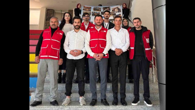 ETÜ öğrencilerinden anlamlı destek: "Gazze'ye nefes ol" kampanyasıyla Kızılay'a bağış