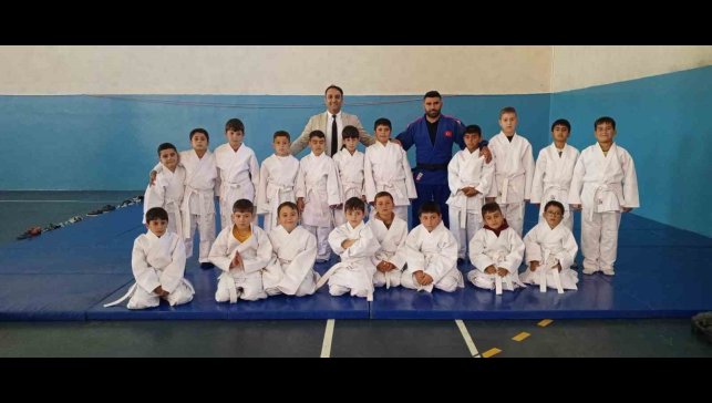 Hınıs'ta judo atağı