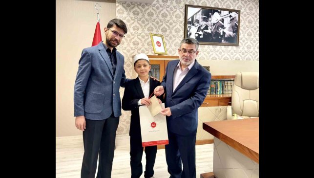 Van'da hafızlıkta bir ilk: 90 günde hafız oldu